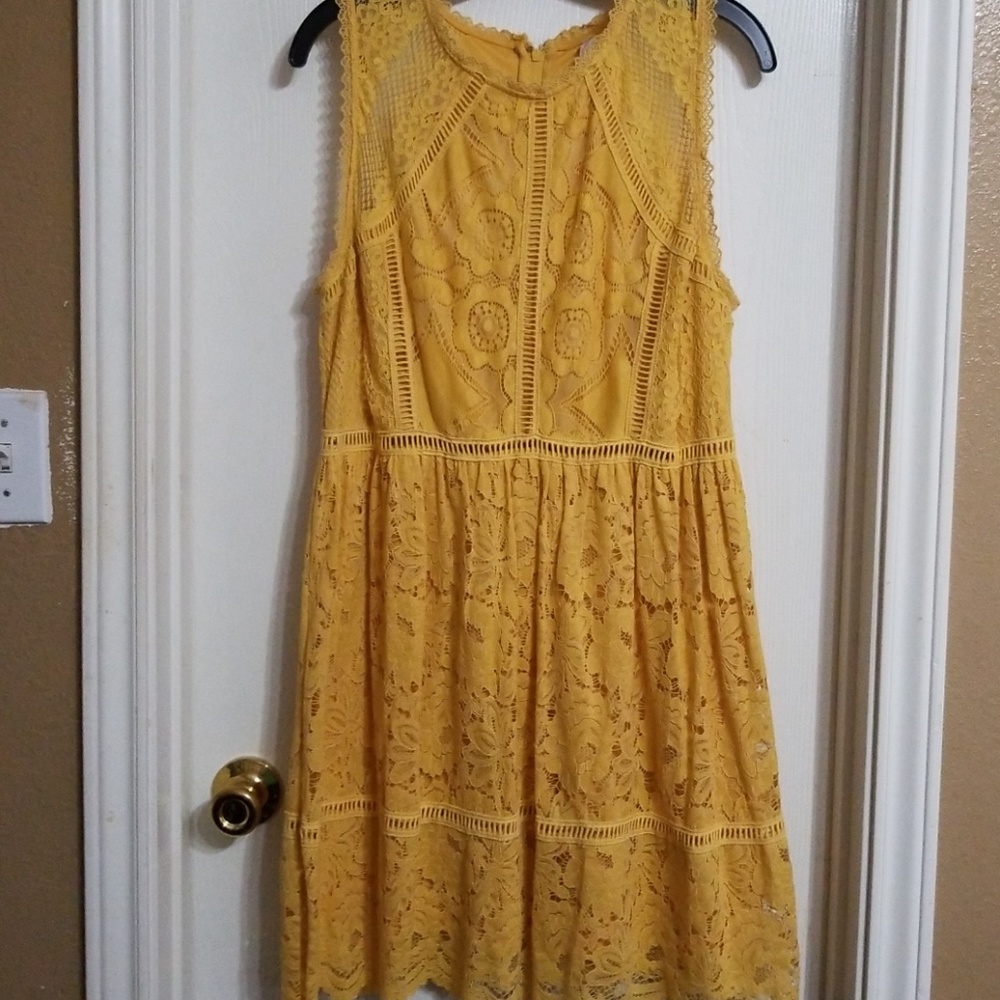 Xhilaration lace mustard colored dress, worn once